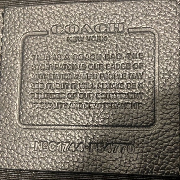 (Unisex) NWOT Coach Black Leather Charles Pack - Picture 4 of 8